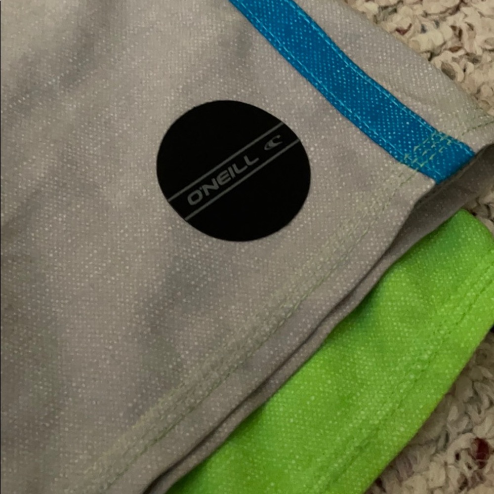 Men’s Board Shorts - Picture 2 of 3